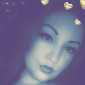 Meet your Posher, Amaris